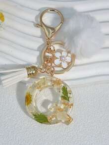 1pc White Daisy Dried Flower Letter Keychain, Embossed Tassel Pom Pom White Pearl Flower Keyring Gift - White - View 20