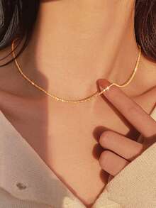 1 chiếc dây chuyền nhỏ nhắn bằng thép không gỉ mạ vàng 18K hình khối băng lấp lánh, thích hợp cho phụ nữ đeo hàng ngày. - Vàng - Xem 2