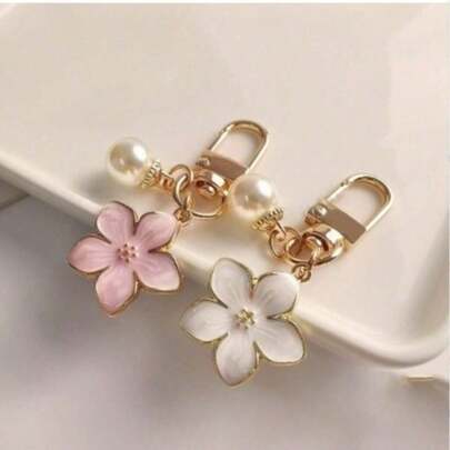 1/2pcs Women Fashion Flower Pearl Pendant Bag Charm, Minimalist Alloy Teardrop Decoration For Car, Keychain, Earphone, Phone, Daisy Ornament, Small Gift