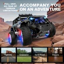 2.4GHz 四驱遥控越野车，带喷水、漂移和 LED 灯，高速攀爬遥控车，USB 充电，经久耐用，操作简便，是圣诞节、生日、节日送给男孩女孩的完美礼物。 - 黑色 - 查看 10