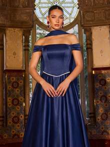 Faeriesty 女士优雅露肩缎面晚礼服 - 收腰胸部设计，垂坠领口，腰间饰以仿珍珠，长款飘逸，适合红毯、正式婚礼、奢华晚宴和春季舞会等场合。 - 藏蓝色 - 查看 8