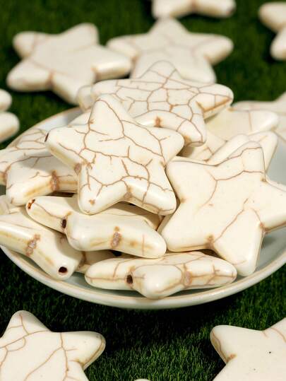 3 piezas/5 piezas Colgante de pentágono grande de howlita para hacer joyas - 35mm*35mm Encantos de estrella de turquesa sintética para pulseras, collares, aretes y adornos de bolso DIY.