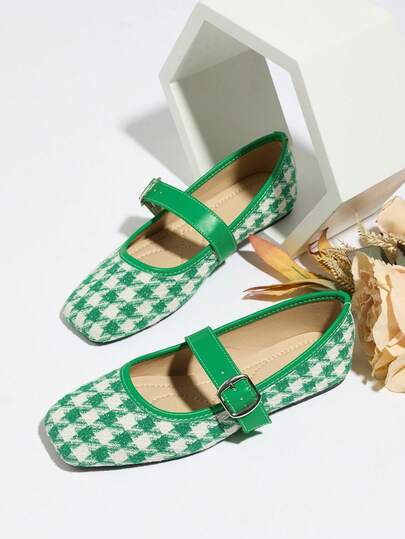 女士加大码宽楦绿色玛丽珍鞋，2026新款夏季方扣平底休闲户外步行鞋，舒适