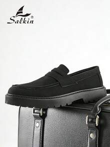 Salkin Giày lười nam thiết kế tối giản, giày casual tiện dụng, đế dày, chất liệu da lộn, màu trơn mềm mại. Sang trọng với giá cả phải chăng cho cuộc sống hiện đại. Giày công sở mũi tròn mềm mại, thoải mái, đế cao su thanh lịch, thích hợp cho các cặp đôi, đi chơi, công viên, tiệc tùng, đám cưới, kỳ nghỉ. Khuyến nghị nên chọn lớn hơn một size. - màu đen - Xem 10