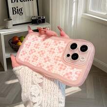 1个时尚透明波浪不规则保护手机壳，粉色爱心格子图案，是女性日常使用的理想之选，兼容 17 Air/17 Pro/17 Pro Max/17/16 e/16/15/14/13/12/11/X/Xr/8/7/Galaxy A14/A15/A54/S24/S24 Ultra系列 - 粉色 - 查看 1
