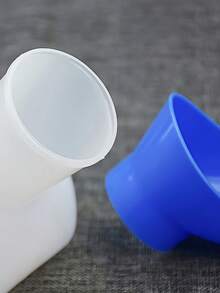 便携式小便器，男女通用，带密封盖和漏斗，34盎司（约1升）容量，方便小便，适用于医院、紧急情况、旅行、汽车和露营，是户外露营旅行的便捷卫生解决方案，露营必备品。 - 彩色 - 查看 4