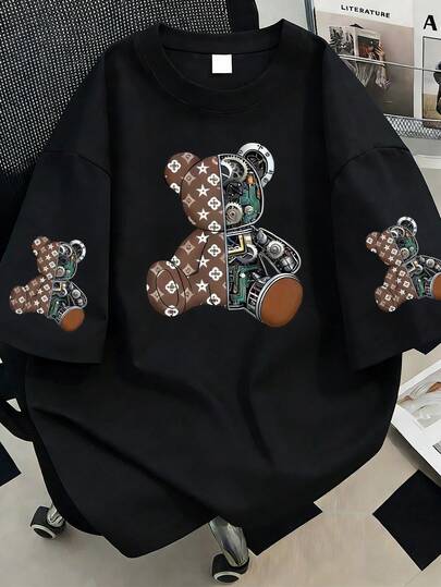 机械熊图案圆领T恤，大码女式休闲夏季时尚短袖，适合夏季度假、海滩度假、春季、情人节、狂欢节、母亲节等场合；毕业短袖上衣；返校装；毕业典礼；女教师装；夏季亲友装。适合日常穿着、外套、郊游、节日、海滩、派对、生日、聚会、学校、音乐节、度假、通勤、健身、婚礼、新年、春季上衣、女士夏季服装、女士节日服装。黑色