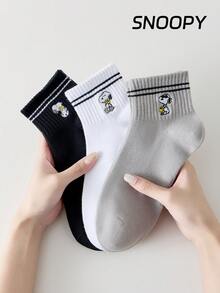 6/3/1 Pair SNOOPY Embroidered Women's Short Socks, Sports Socks, Sweat-Absorbent Casual Versatile Round Neck Socks - Multicolor - View 1