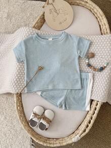 2 st/set baby pojke/flickor mjuk blå t-shirt och kontrastfärgade shorts, sommar - Babyblå - Visa 4