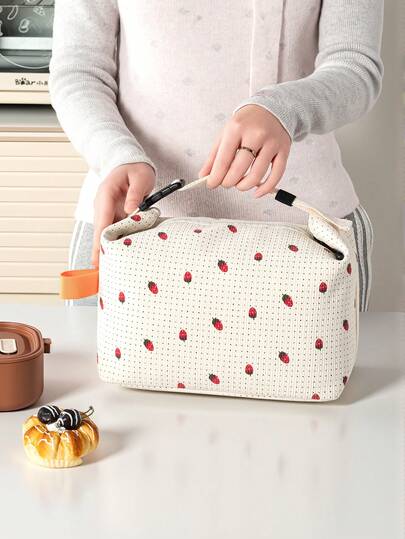 1 túi đựng cơm trưa cách nhiệt gấp gọn, chất liệu vải nhung kẻ, bền chắc, lớp lót nhôm dày dặn, dung tích lớn, thích hợp mang theo khi đi dã ngoại, đi làm, đi học.