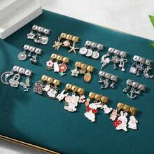 Bộ 3 vòng tay mặt dây chuyền tự lắp ráp, gồm các họa tiết trái tim, mặt trăng, bướm, hoa, thích hợp cho Giáng sinh, Năm mới, Halloween, Ngày Valentine, với thiết kế đính đá lấp lánh, phụ kiện không thể thiếu cho Giáng sinh & Halloween, sản phẩm địa phương, thiết thực & thời trang, phong cách Giáng sinh, thiết kế quyến rũ, trang sức thép không gỉ, đồ trang trí Giáng sinh, gợi ý trang phục dự tiệc, quà tặng Giáng sinh, phong cách đen thanh lịch, phụ kiện Halloween, thích hợp làm quà tặng dự tiệc cho bạn bè/gia đình/các cặp đôi. - M294055 - Xem 7
