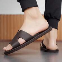 2026 Nya herrtofflor med halkfri design, halkfria och mångsidiga utomhusstrandsandaler i europeisk stil - Brun - Visa 3