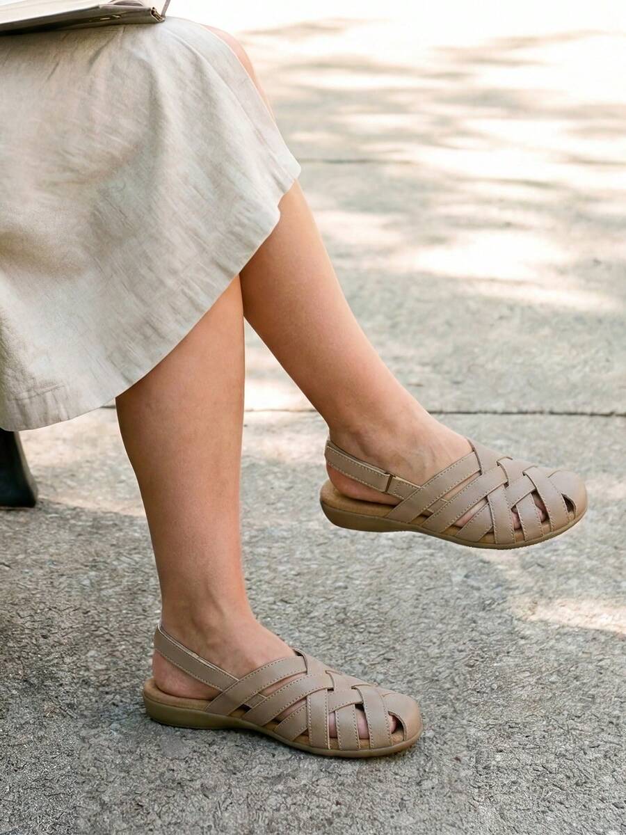 Rihero Closed Toe Sandals Women Comfortable Arch Support Fisherman Walking Sandals With Adjustable Strap Crafted From Quality, Durable Material That Resists Daily Wear While Keeping A Smooth, Polished Finish. Ideal For Pairing With Pants, Shorts, And Dresses - Taupe - 查看 1