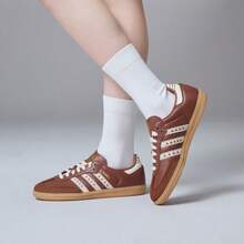 Adidas Originals女鞋2026全新SAMBA OG德訓鞋美拉德運動休閒鞋板鞋T頭鞋JR8821 - 棕色 - 查看 2