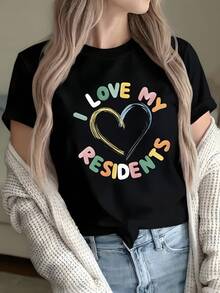 1 Stück Damen T-Shirt aus reiner Baumwolle, ein herzerwärmender und lässiger Stil für Pflegepersonal, mit dem Aufdruck "Ich liebe meine Bewohner" + exquisites handgemaltes Herzdesign, erhältlich in mehreren Farben (Grün/Gelb/Pink/Orange/Weiß/Blau), klassischer Rundhalsausschnitt, kurze Ärmel, weich und bequem, Größen S-2XL, geeignet für Pflegepersonal in Pflegeheimen, ideal für den Alltag/Gemeinschaftsaktivitäten, ein Muss für Frühling und Sommer. - Schwarz - Übersicht 2