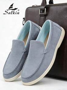 Salkin 一双男士设计师款便士乐福鞋，纯色仿麂皮休闲鞋。价格亲民，尽显现代奢华。柔软舒适，透气性佳，平底设计，百搭实用，适合休闲、正式、商务、派对、婚礼、毕业典礼等各种场合。建议选购大一码。 - 月色 - 查看 5