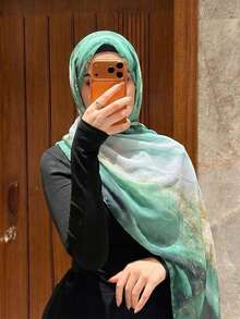 1条女士渐变绿色波西米亚风水彩印花围巾，休闲街头风头巾披肩，防晒，适合日常佩戴和夏季海滩。 - 漸層青綠色 - 查看 4