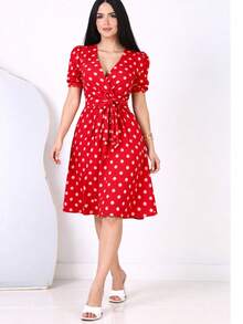 Midi Dress With A Red Polka Dot Print, Boat Neckline, Puff Sleeves, Belt Detail, And Knee-Length Hem For An Elegant Look. - 紅色波點 - 查看 5