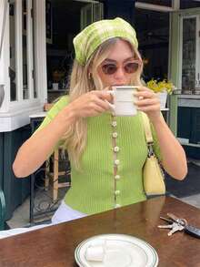 Cárdigan de punto de manga corta con botones florales, ropa urbana, blusa ajustada de cuello redondo color verde aguacate para el verano - Verde - Ver 3