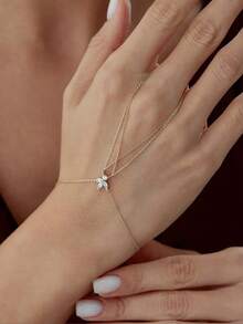 1 pièce Nouvelle chaîne de doigt florale liée, bracelet de bijoux pour la main avec fleur en zircone minimaliste, style Ins pour femmes - fleurs - Voir 1