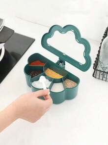 Nordic Green Cloud Six-Compartment Spice Box, Featuring An Overall Cloud Shape And A Fresh Nordic Green Color Scheme. It Comes With A Flip Lid And Six Independent Compartments, Each Equipped With A Small White Spoon For Easy Access. - Multicolor - View 3
