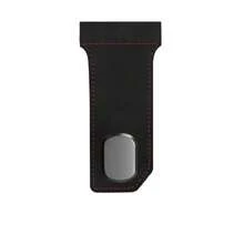 Móc treo tựa đầu ghế ô tô bằng kim loại với móc treo đồ bền chắc cho ghế trước, lớp lót mềm mại tạo cảm giác dễ chịu, mặt sau chống trượt, giúp giữ chặt túi xách, ô dù, quần áo, phụ kiện trong hộp đựng đồ của hành khách và ghế trước, phụ kiện sắp xếp đồ đạc lý tưởng cho những chuyến đi đường dài, đi lại hàng ngày, du lịch gia đình, xe SUV và sedan, dễ dàng lắp đặt, nâng cấp nội thất phong cách, móc treo ẩn dưới tựa đầu, giữ những vật dụng cần thiết trong tầm tay, tránh lộn xộn, bộ sắp xếp đồ đa năng cho nội thất ô tô, tiện lợi khi đi du lịch, dễ dàng tiếp cận ghế trước, thoải mái cho hành khách, giải pháp lưu trữ trong xe, móc kẹp ô tô đa năng cho cabin gọn gàng, cấu trúc kim loại cao cấp với lớp bảo vệ nội thất mềm mại, món quà thiết thực cho người yêu xe, phụ kiện sẵn sàng cho gia đình và du lịch theo mùa cho sự thoải mái mùa xuân và mùa hè. - Nhiều màu - Xem 16