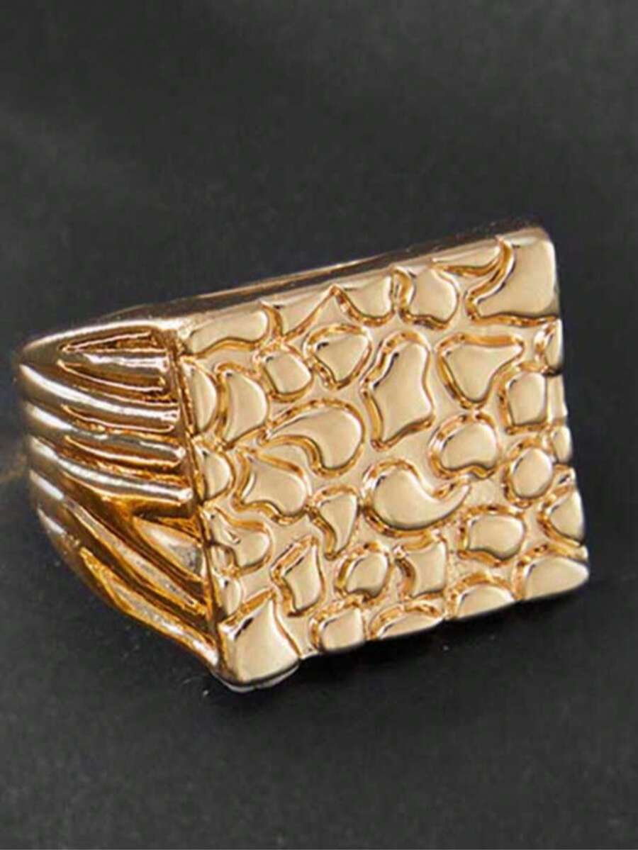 1pc Gold-Plated Alloy Minimalist Embossed Men's Ring (Random Floral Pattern) - Yellow Gold - View 1