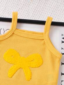 2件組女嬰可愛刺繡吊帶連身褲與短褲套裝，薄款夏季 - 黃色 - 查看 4
