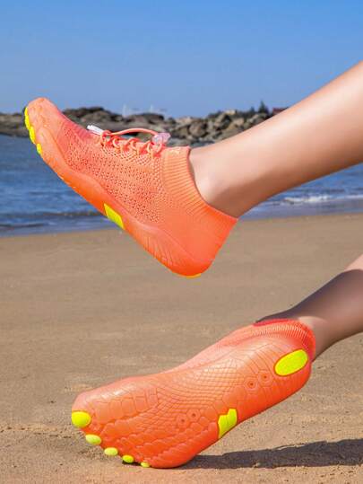 Giày thể thao ngoài trời unisex mới, phù hợp cho mọi mùa, chống trơn trượt, chống cát, thích hợp cho bãi biển, lội nước, leo núi, cắm trại, tập thể dục, lưới thoáng khí, nhẹ, đa chức năng cho leo núi, bơi lội, các hoạt động trên bãi biển.