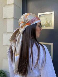 1 chiếc khăn bandana nữ in họa tiết cổ điển, chất liệu giống satin, phù hợp cho cả mặc hàng ngày và dự tiệc. - Màu Khaki - Xem 3