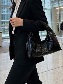 亮红色漆皮新月形单肩包 | 时尚优雅的新月形单肩包，适合派对、旅行和日常佩戴 - 黑色 - 查看 8