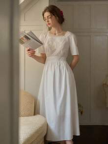 Simple Retro 女士春夏新款方领刺绣白色浪漫维托风优雅复古气质修身短袖中长连衣裙 - 白色 - 查看 7