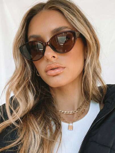 1 Pair Women's Retro Chic Cat Eye PC Frame Glasses, Minimalist Solid Color Fashion Eyewear For Casual, Street Style, Vacation
