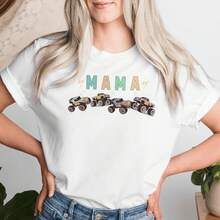 Camión de mamá, camión monstruo son mi mermelada. Camiseta para mujeres amantes de los camiones - Blanco - Ver 2