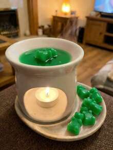 Waxmelts artesanales aromaticos en forma de ositos de gomita verdes- Fragancia intensa y duradera - Alta duracion - Ideales para quemador de cera - Decoracion, Hogar, Ambiente relajante, Aromaterapia - Gardenia - Ver 2