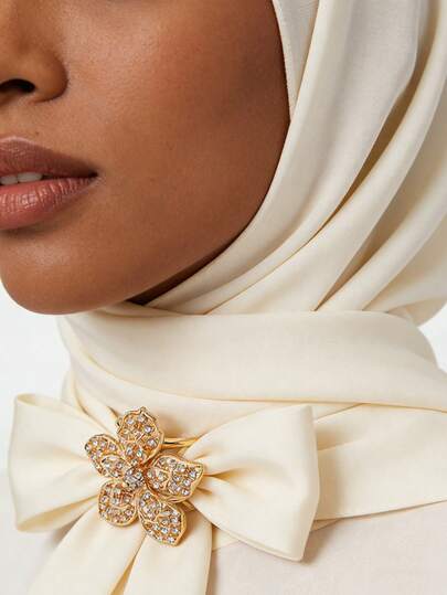 1pc Fashionable And Simple Camellia Scarf Buckle, Elegant Scarf Ring, Suitable For Shawls, T-Shirt Hem, Women's Multi-Functional Fashion Accessories, Hijab Pins, Securely Fix Scarves