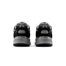 New Balance Men's Classic Retro Casual Sports Shoes MR993BK - Black-d - View 6