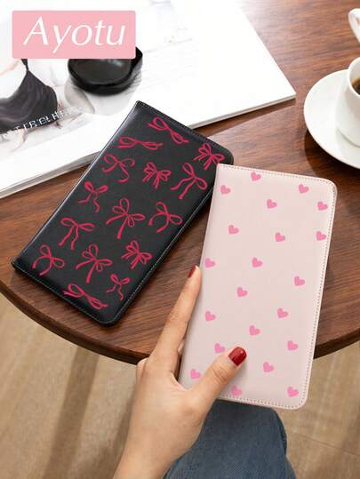 Ayotu 蝴蝶结爱心图案汽车登记及保险卡夹，PU皮革手套箱收纳袋，汽车登记及保险卡夹，汽车卡套，旅行、上学、度假必备配件，护照夹，适用于汽车、卡车、摩托车和拖车车主，也是一份很棒的圣诞节和新年礼物。