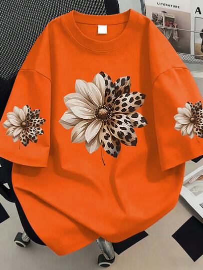 Plus Size Women's Floral Print Round Neck T-Shirt, Suitable For Summer Vacation, New Year Gift, Valentine's Day Gift, Suitable For Daily Wear, Outing, Festival, Beach, Party, Birthday, Beach, Gathering, School, Music Festival, Vacation, Commuting, Fitness, Wedding, Outerwear, Beach Outfit, Vacation Outfit, Spring Outfit, Mother's Day Gift; Mom's Gift; Graduation Short Sleeve Top; Back To School Outfit; Graduation Ceremony; Women Teacher's Outfit; Summer Family And Friends Outfit. Women's Summer Outfit, Women's Holiday Outfit Casual