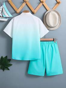 Bộ đồ thời trang đi nghỉ mát 2 món cho bé trai, gồm áo ngắn tay in hình cây cọ màu xanh ombre và quần short cùng màu, thích hợp cho kỳ nghỉ hè ở bãi biển, mặc hàng ngày, chơi thể thao và các hoạt động ngoài trời. - Màu xanh Cadet - Xem 6