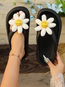 A Pair Of Summer Casual Beach Vacation-Style Smiling Sunflower Ladies' Slip-On Flip-Flops With Soft And Comfortable Interior, Breathable, Quiet And Slip-Resistant For Outdoor Use, As A Festive Gift. - 黑色 - 查看 1