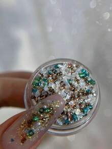 1盒綜合彩色碎石不對稱金屬美甲裝飾，精緻百搭，美甲沙龍同款，春季美甲材料，春季美甲限定版美甲飾品 - 彩色 - 查看 3