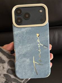 [客製化] 個性化字母刻名 秋冬布紋仿皮 17 16 15 14 13 12 11 Pro Max 14 15 16 Plus 防震保護手機殼 - 藍色 - 查看 6