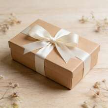 1 Rollo de cinta de satén de poliéster color champán, adecuada para embalaje de cajas de regalo, cajas de dulces, cajas de pasteles, decoración de flores, DIY de rosas, accesorios de ropa (puede haber una ligera diferencia de color debido al teñido a máquina) - Champán - View 3