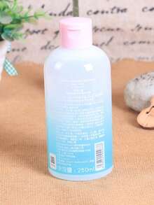 ETUDE 伊蒂之屋唇眼卸妆液采用温和的双相配方，即使是防水和持久型彩妆也能轻松卸除，包括睫毛膏、眼线和唇膏。富含舒缓保湿成分，温和呵护娇嫩肌肤，不会引起刺激、干燥或刺痛感。 - 青碧色 200ML - 查看 5
