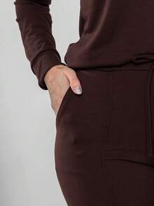 Casual Tracksuit Set Consisting Of A Top And Pants C3111 - 鏽棕色 - 查看 8