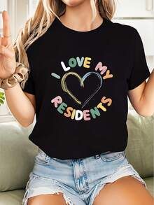 1 Stück Damen T-Shirt aus reiner Baumwolle, ein herzerwärmender und lässiger Stil für Pflegepersonal, mit dem Aufdruck "Ich liebe meine Bewohner" + exquisites handgemaltes Herzdesign, erhältlich in mehreren Farben (Grün/Gelb/Pink/Orange/Weiß/Blau), klassischer Rundhalsausschnitt, kurze Ärmel, weich und bequem, Größen S-2XL, geeignet für Pflegepersonal in Pflegeheimen, ideal für den Alltag/Gemeinschaftsaktivitäten, ein Muss für Frühling und Sommer. - Schwarz - Übersicht 3