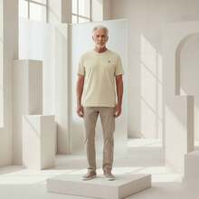 Voker Men's 100% Cotton Slim Fit Plain Basic Casual Everyday T-Shirt. Men's T-Shirt That Doesn't Shrink Or Fade. - 象牙 - 查看 4