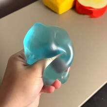 1个手工制作的慢回弹蓝色捏捏球。6厘米圆形麻糬减压捏捏玩具，适合作为节日礼物、可爱礼物、生日礼物或派对小礼品。 - 彩色 - 查看 11