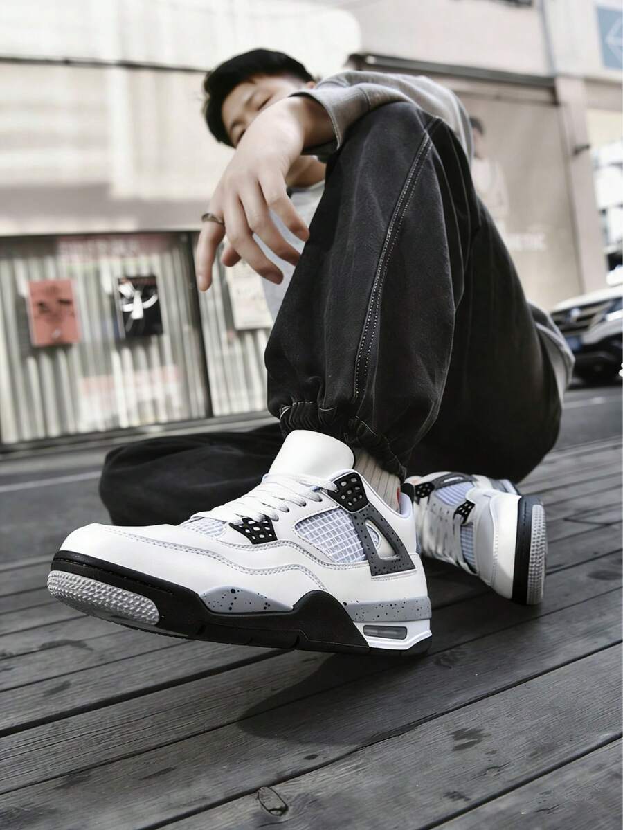 Men's White Grey Air Cushion Basketball Sneakers Perforated Mesh Sections Enhance Air Circulation For All-Day Comfort Transparent Air Cushion Unit In The Heel Delivers Responsive Cushioning And Shock Absorption. - 白灰 - 查看 1